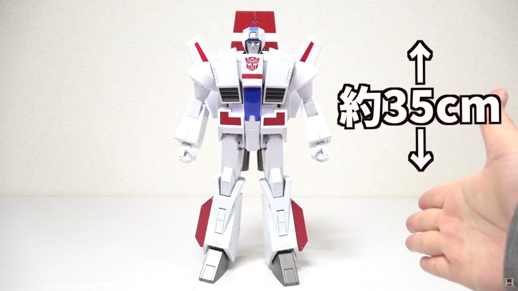 Transformers Masterpiece MP 57 Skyfire In Hand Image  (7 of 65)